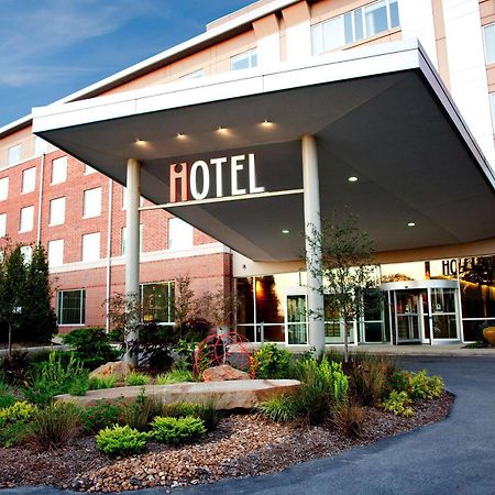 I Hotel And Illinois Conference Center - Шампейн Екстериор снимка