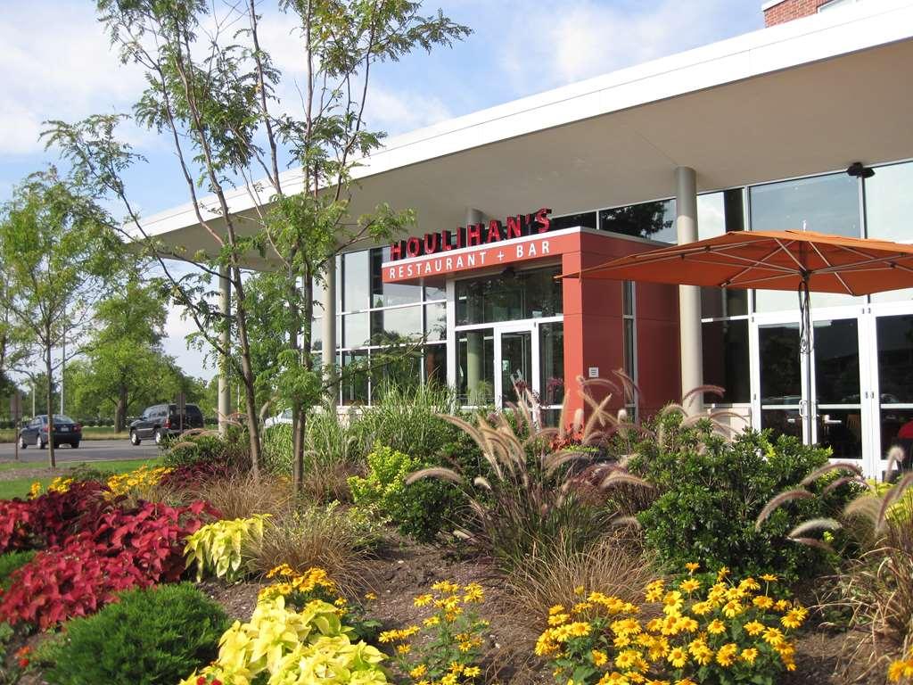 I Hotel And Illinois Conference Center - Шампейн Екстериор снимка