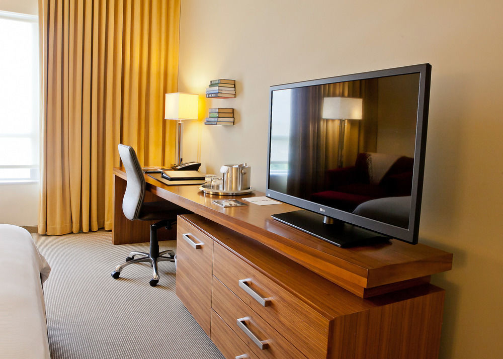 I Hotel And Illinois Conference Center - Шампейн Екстериор снимка